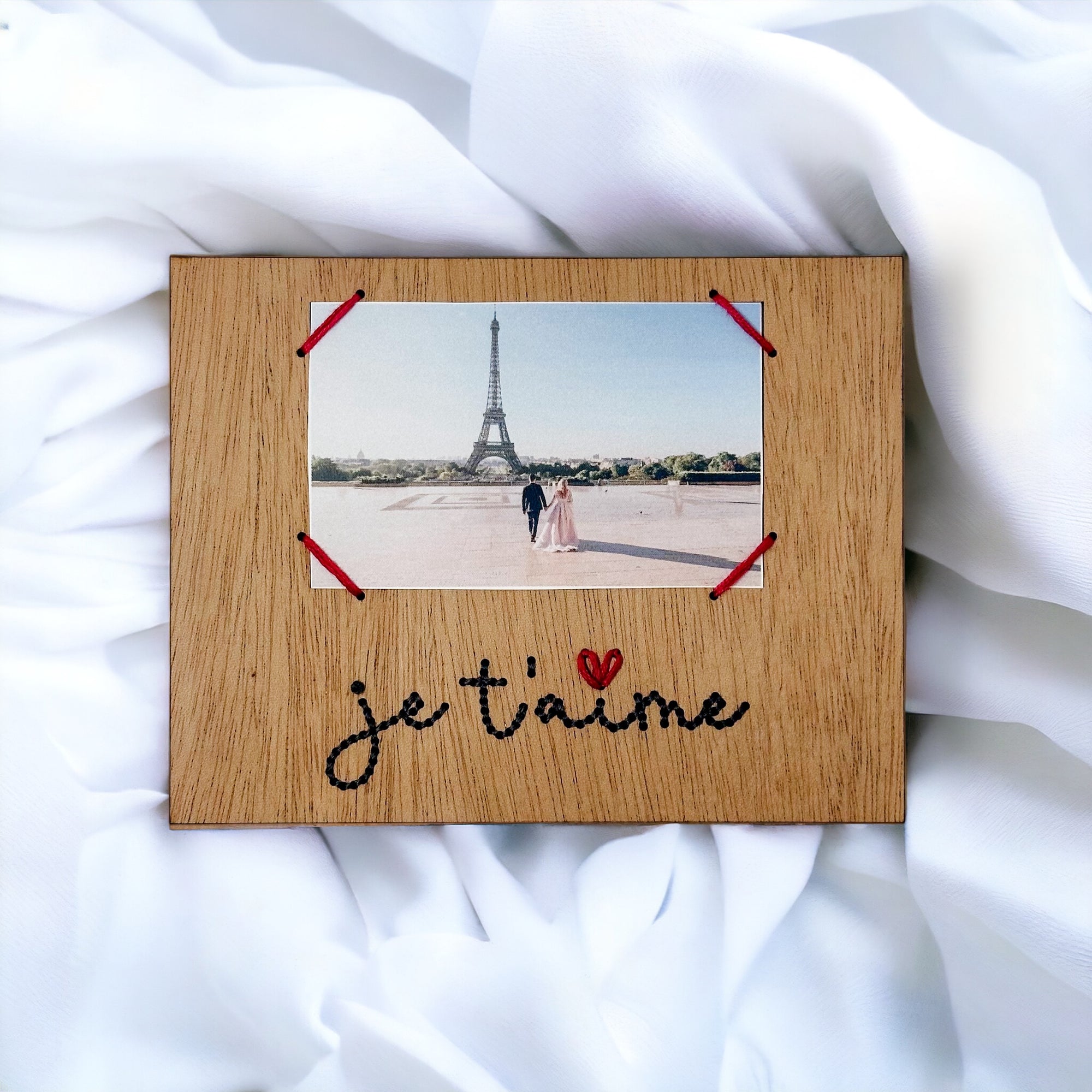 Je T'aime Embroidered Instant Photo Frame