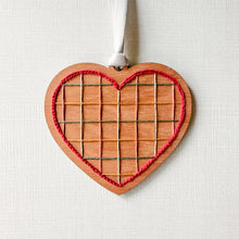  Plaid Heart Wood Embroidery Ornament Kit